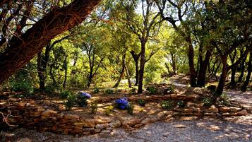 Enceinte de lâhĂ©bergement