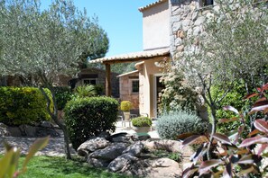 Exterior - Villa with pool Porto Vecchio Santa Giulia standing in old stone (Porto-Vecchio)