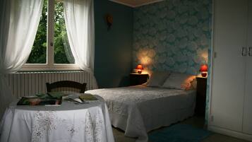 4 dormitorios, tabla de planchar con plancha, wifi y ropa de cama