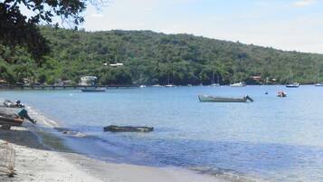 Playa en los alrededores