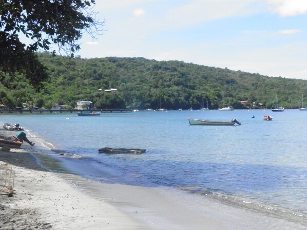 Beach nearby - APARTMENT F4 NEW GROUND FLOOR FURNISHED ANY COMFORT (RIVIERE-PILOTE)