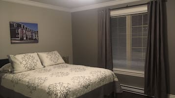 3 slaapkamers, een kluis op de kamer, een strijkplank/strijkijzer, wifi