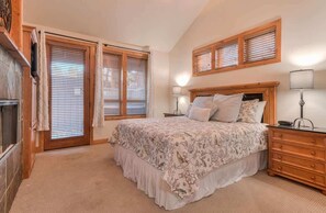 3 bedrooms, iron/ironing board, WiFi