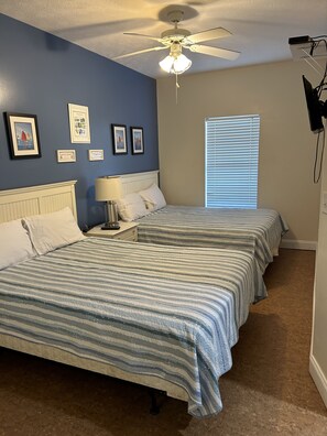 6 soverom, strykejern/-brett, wi-fi (inkludert) og sengetøy