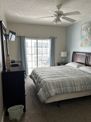 6 habitaciones, tabla de planchar con plancha y wifi gratis 