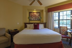 In-room safe, desk, iron/ironing board, travel crib - Branson | Branson Hideaway | Pool & Hot Tub (Branson)