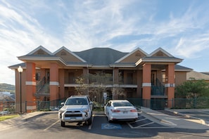 Exterior - Branson | Branson Hideaway | Pool & Hot Tub (Branson)