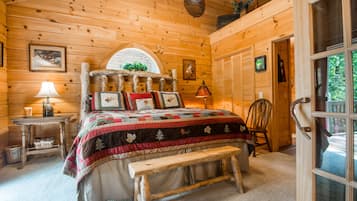 2 slaapkamers, een bureau, een strijkplank/strijkijzer, gratis wifi