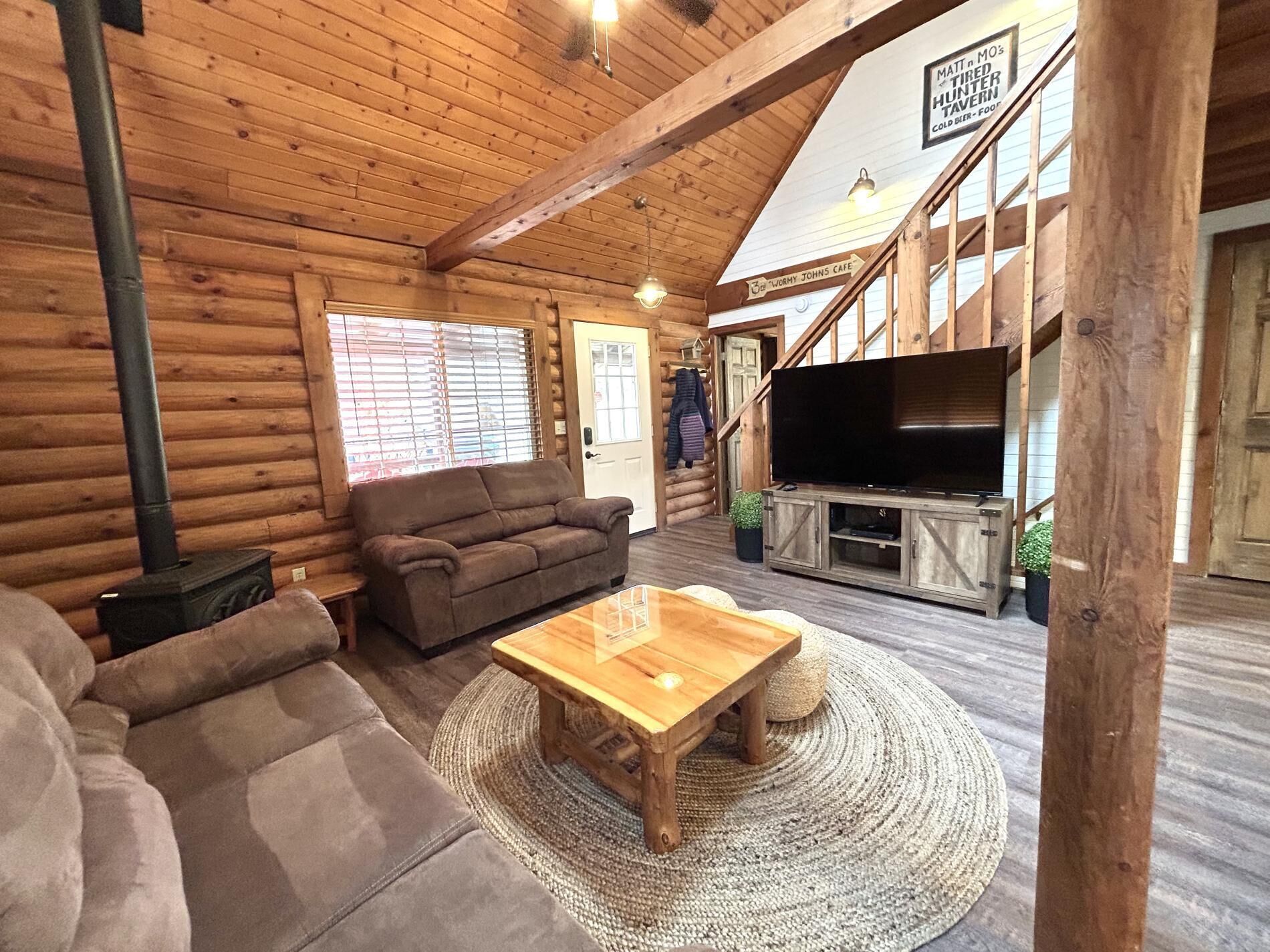 Smart TV, fireplace, DVD player, books