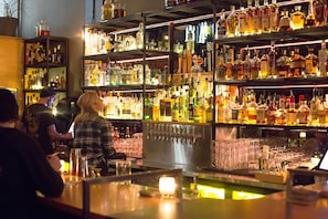 Bar (in der Unterkunft)