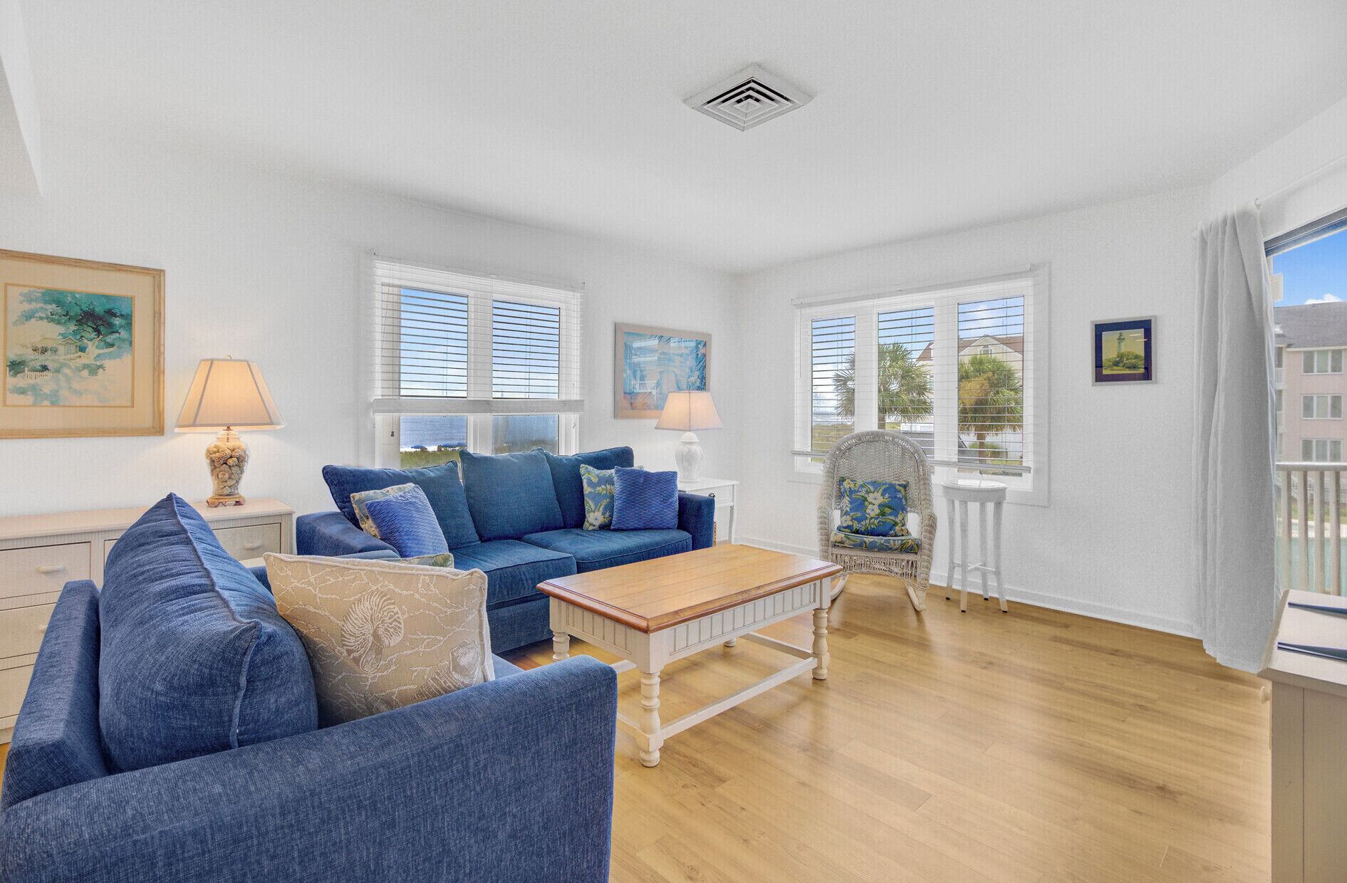 Televisión, tenis de mesa y impresora 