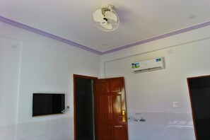 Unclassified image, 4 of 61, button - Anh Quan Hotel (Quy Nhon)