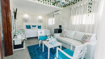 Premium Room | 1 bedroom, Egyptian cotton sheets, premium bedding, free minibar items