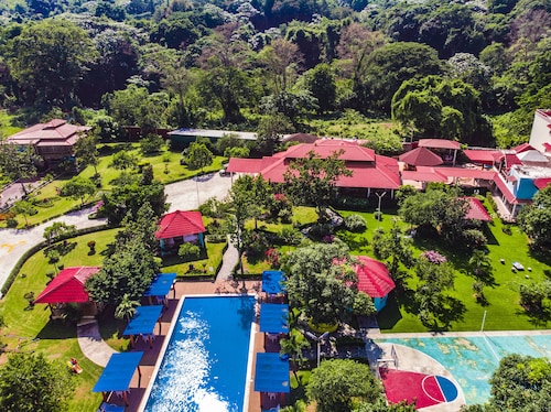 Hotel Rancho Guacamayos