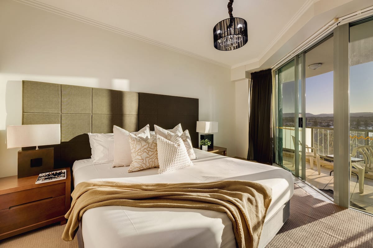 Apartment, 1 Bedroom, Private Bathroom, City View