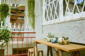 Garden view - Civil Life Guesthouse Tainan (Tainan)