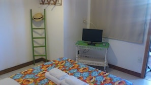 Chambre, 1 lit double, non-fumeurs | Rideaux occultants, Wi-Fi gratuit, draps fournis