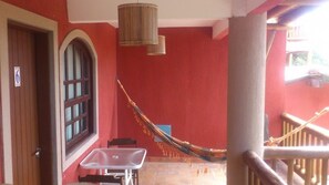 Habitación Deluxe, 1 cama de matrimonio grande | Balcón