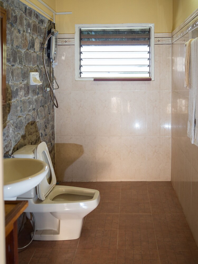 Lei Thar Gone Guest House by null