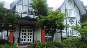 Property entrance - Pension Galaxy (Katashina)