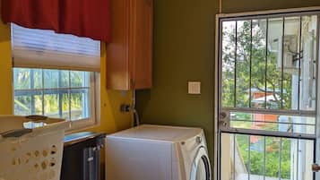 Family Apartment, Multiple Beds, Non Smoking | 4 bedrooms, Egyptian cotton sheets, down duvets, in-room safe