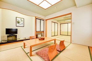 Run of House, Japanese Style Room, For 2 to 6 People | In-room safe, free WiFi, bed sheets