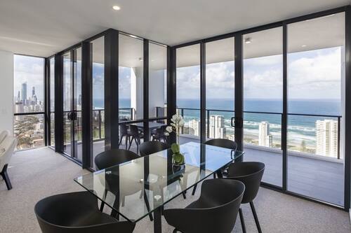 3 Bedroom Premium Ocean View | Individually decorated, individually furnished, laptop workspace