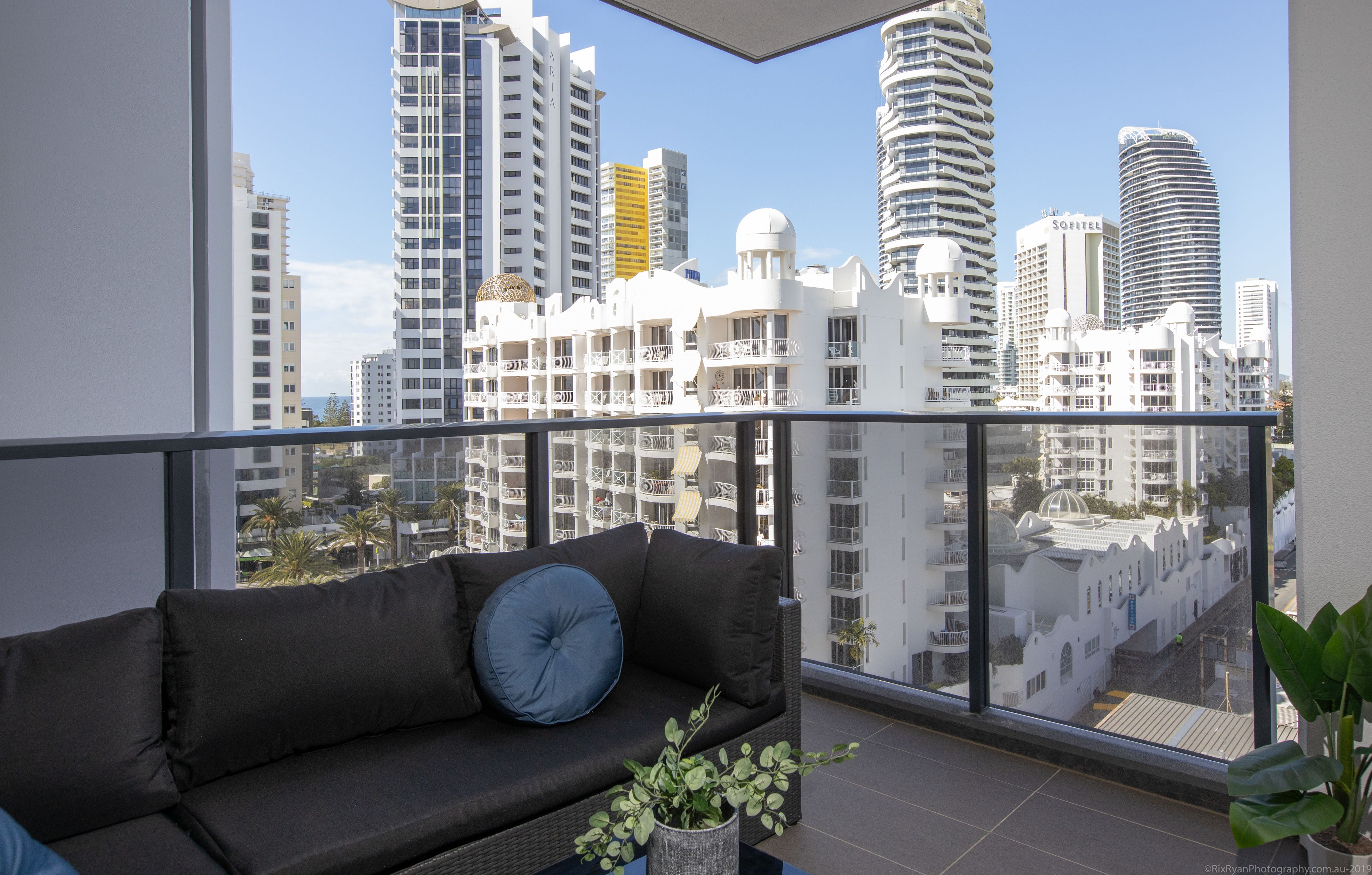 Qube Broadbeach — image 6