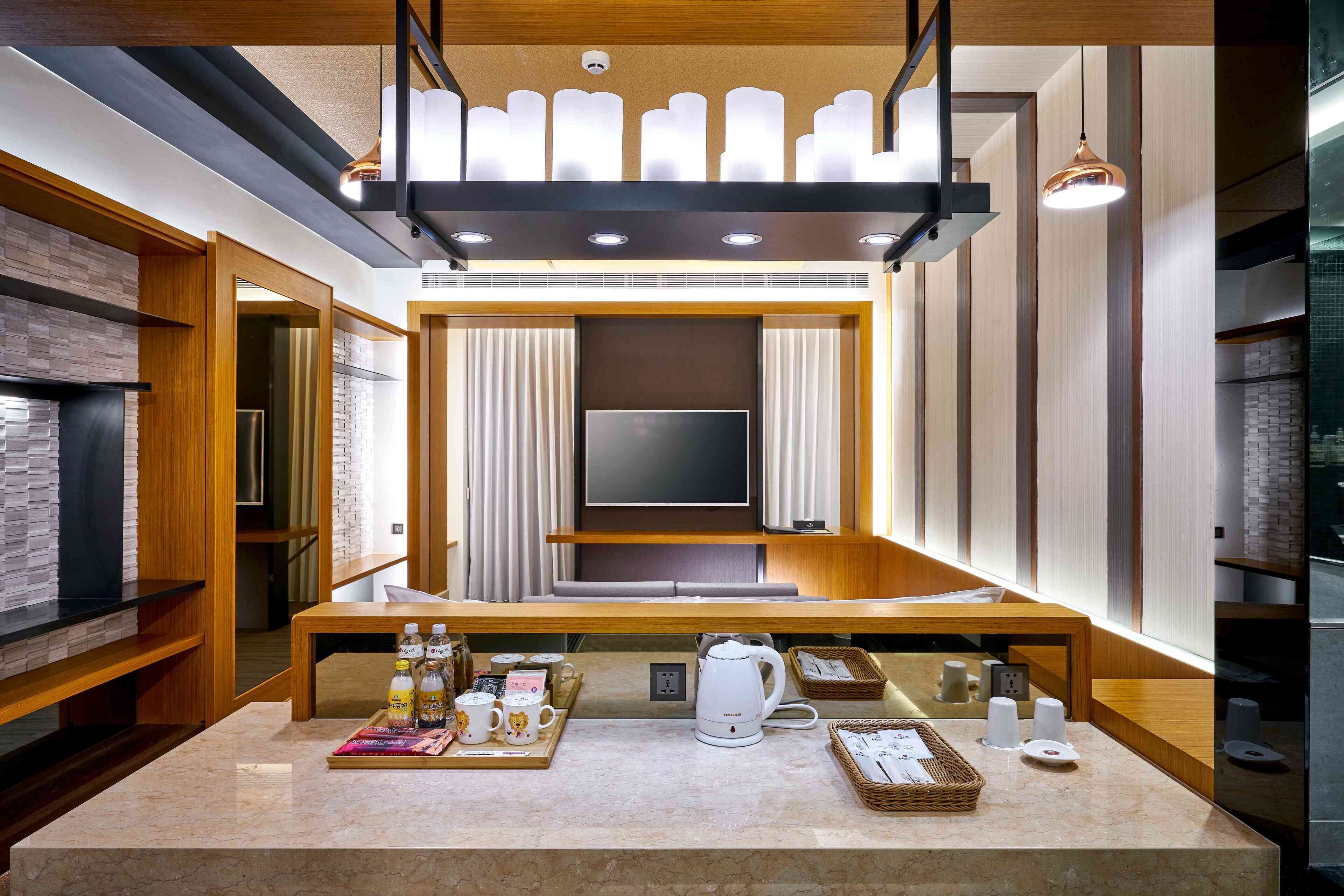 deluxe double room | bathroom | free toiletries, hair dryer, slippers, bidet