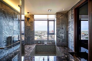 VIP Suite Double Room | Bathroom | Free toiletries, hair dryer, slippers, bidet - So Fun Hotel (Wujie)