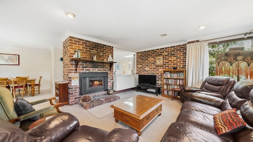 Rosella Retreat | Perfect getaway for family and friends