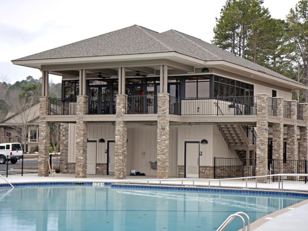 Sisäuima-allas, ulkouima-allas