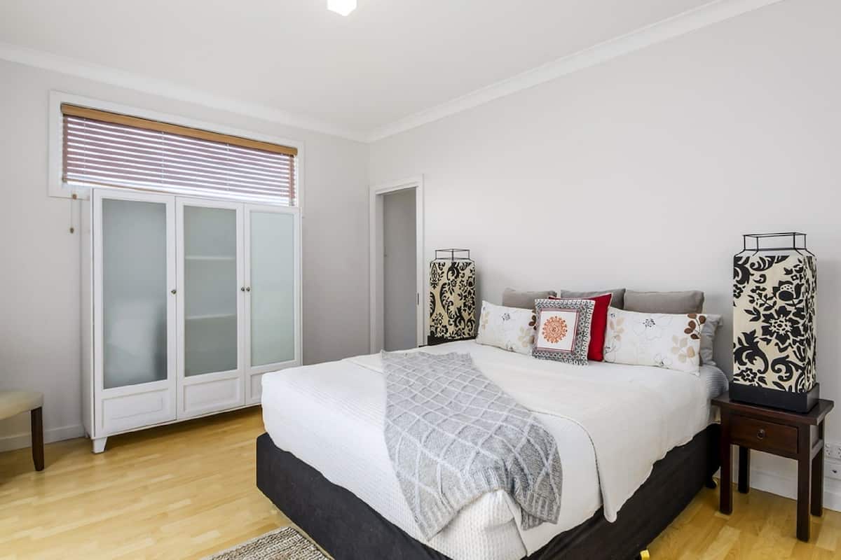 Maison Luxe, 3 chambres, 2 salles de bains, vue jardin | 3 chambres, literie de qualité supérieure, décoration personnalisée