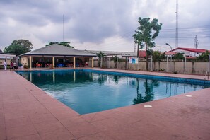Utomhuspool