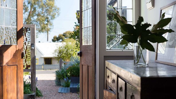 Hallway - The Blue Barn (Daylesford)