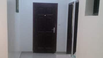 2 bedrooms, desk, free WiFi, bed sheets