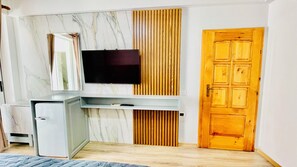 Triple Room | Living area