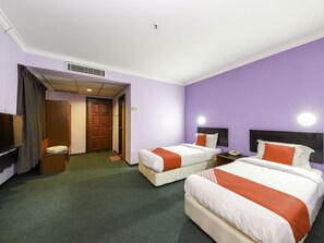 Free WiFi, bed sheets