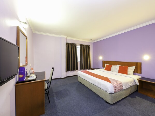 Free WiFi, bed sheets