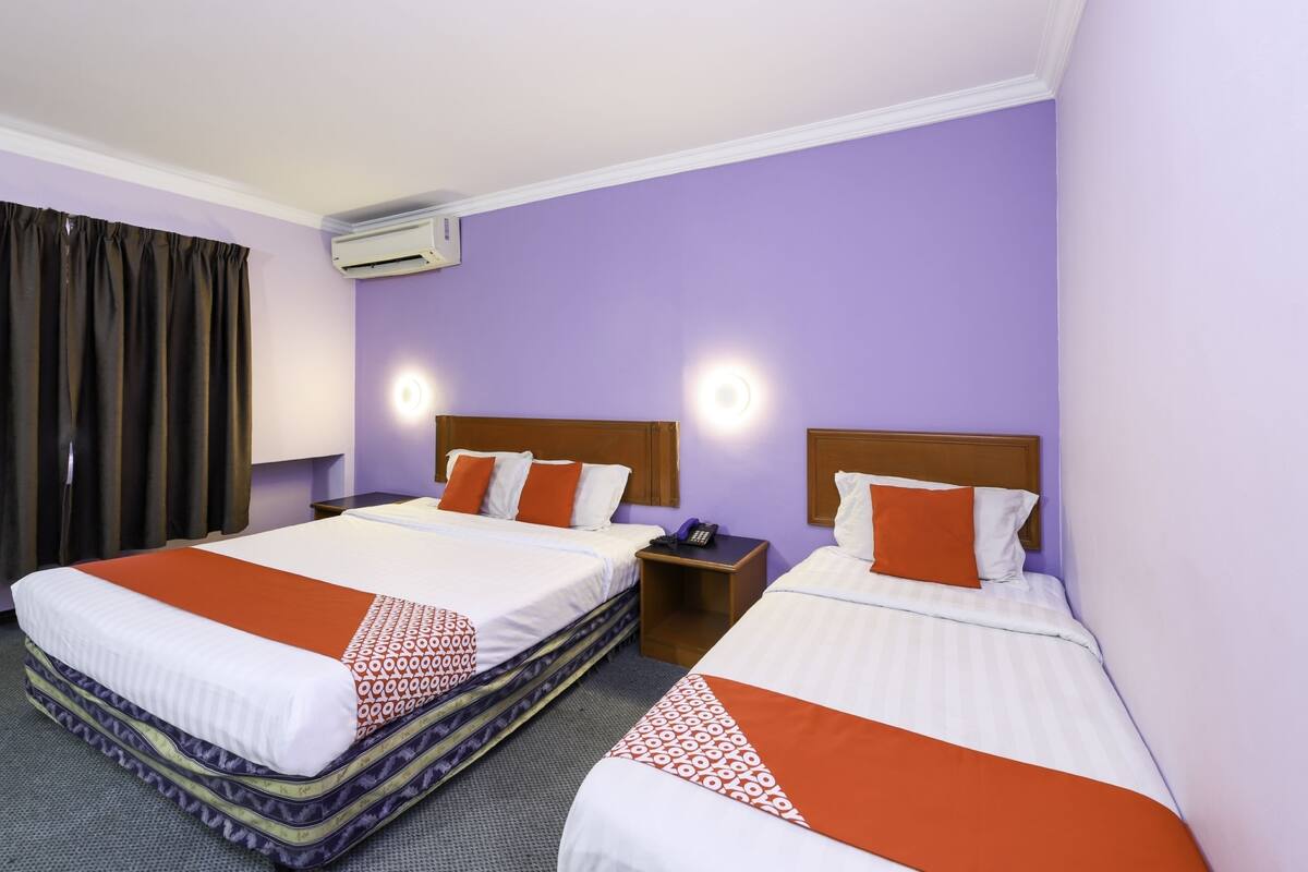 Free WiFi, bed sheets