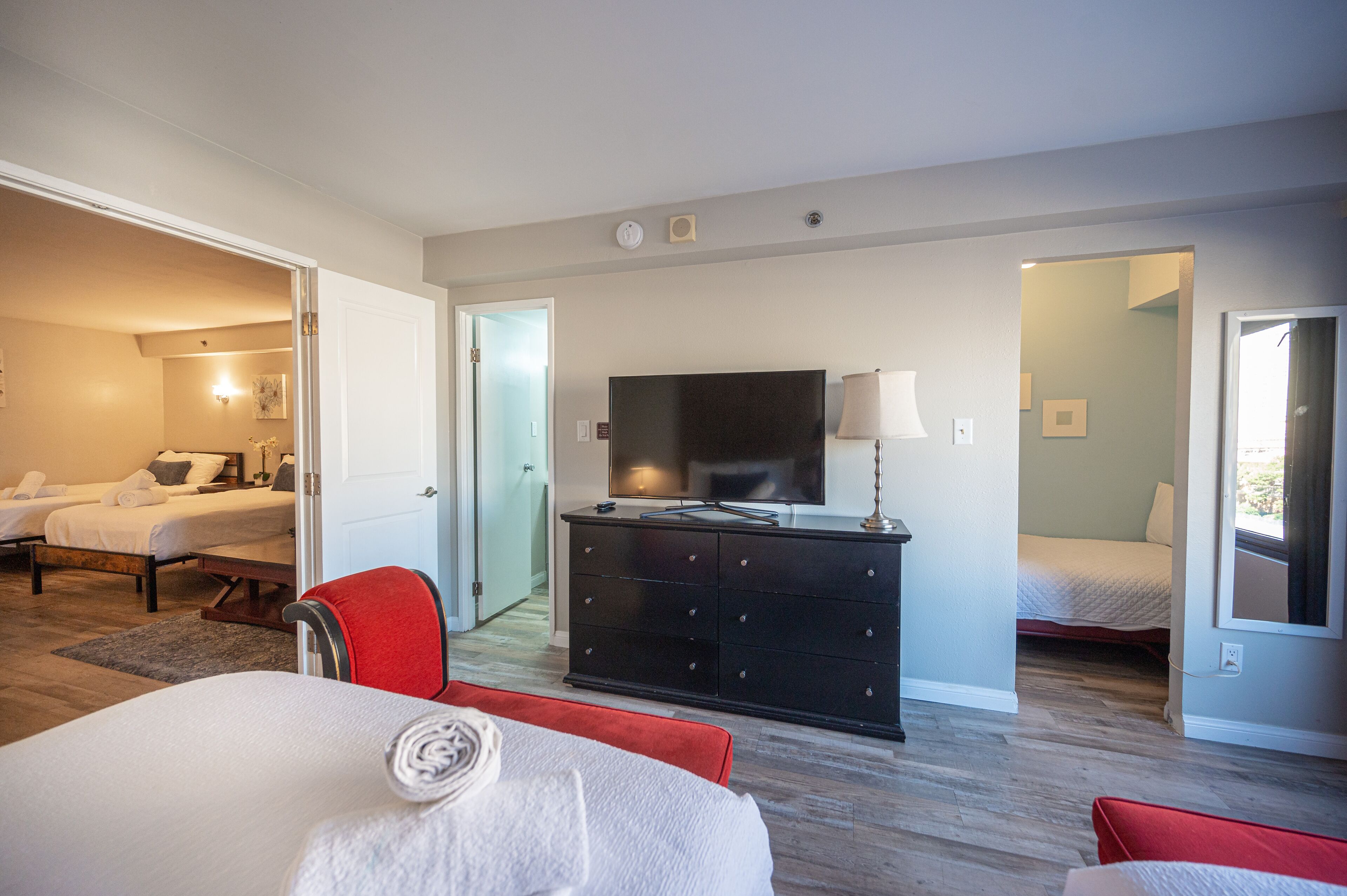 高级公寓, 多张床, 无烟房 | 1 多间卧室、特色装修、特色家居、熨斗/熨衣板