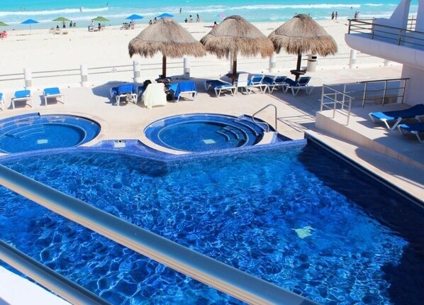 Alberca al aire libre 