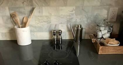 207-Centrally Located Studio Apt. in San Jose City