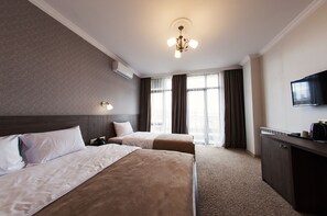 Standard Twin Room | Premium bedding, minibar, desk, laptop workspace - Old Garden Hotel (Batumi)