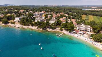 Playa en los alrededores