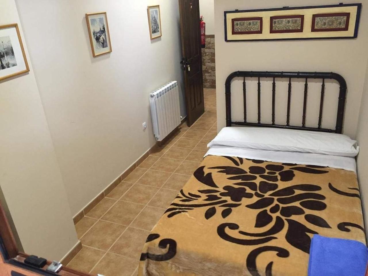 Photo - Albergue Santo Tomás de Canterbury