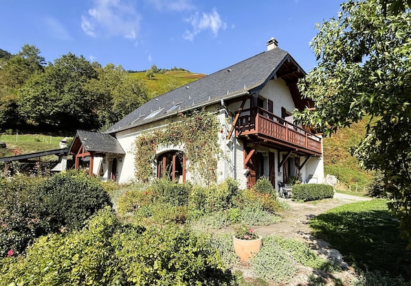 Front of property - L'Espiatet (Borce)