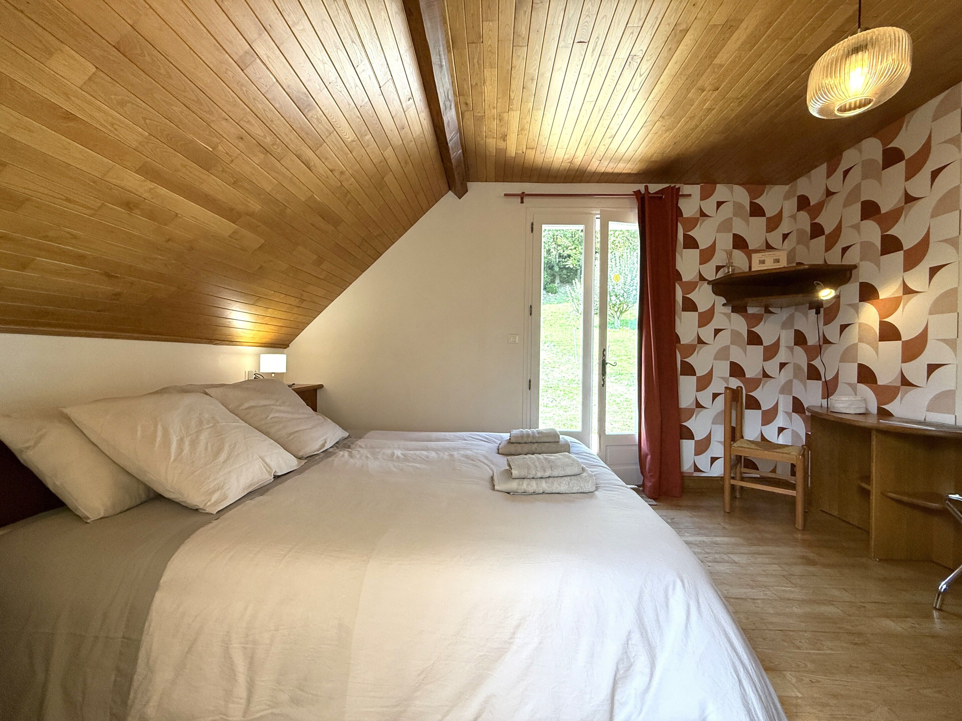 Habitació doble, vistes a la muntanya (Ocre) | Cortines opaques i habitacions insonoritzades 