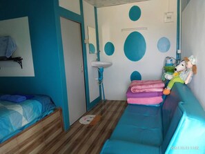 標準雙人房 | 客廳 | 智能電視