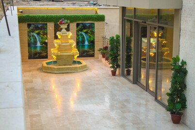 Qaser AlSultan Hotel Suites